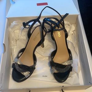 Also aredith high heel platform